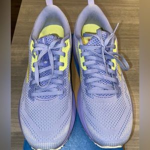 Women’s Brooks Revel 6 Size 8.5 New in box